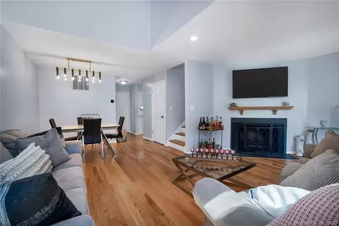 171 Watch Hill Rd #171, Branford, CT 06405