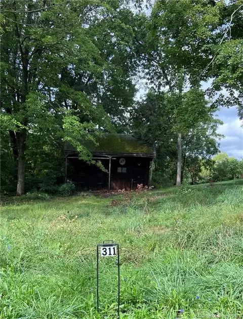 311 Orchard Ave, Newington, CT 06111