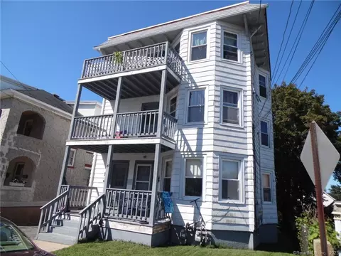 49 Cutler St, New London, CT 06320