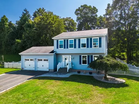 46 Brentwood Ct, Middletown, CT 06457