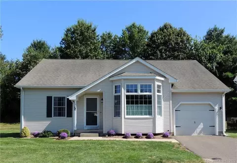 16 Hillside Farms Dr #16, East Windsor, CT 06016