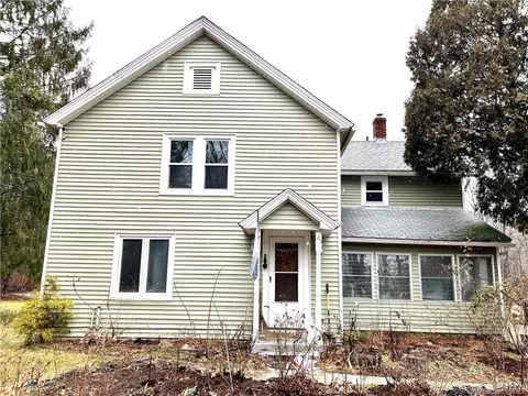 201 Mashamoquet Rd, Pomfret, CT 06259