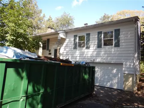 150 Glenwood Rd, Clinton, CT 06413