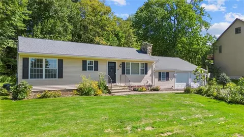 1054 Andrew Mountain Rd, Naugatuck, CT 06770