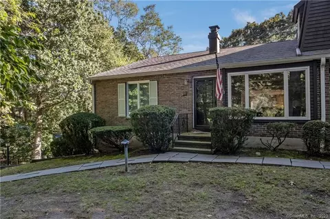 65 Main St #22, Ivoryton, CT 06442
