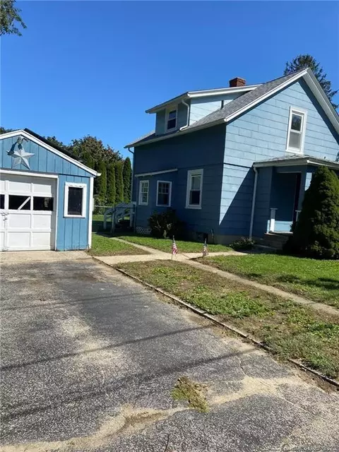 36 Dock Rd, Montville, CT 06382