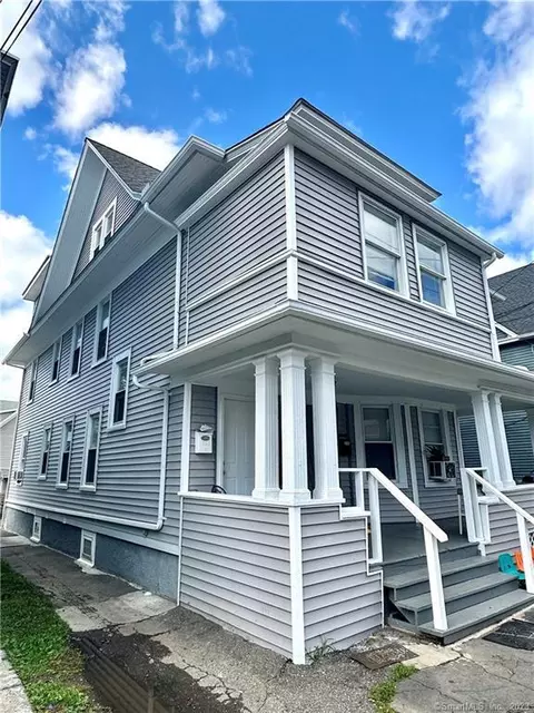215 Sheridan St, Bridgeport, CT 06610