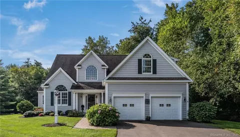 1 Whalers Walk, Avon, CT 06001