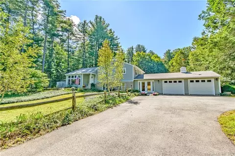 43 Five Mile River Rd, Putnam, CT 06260
