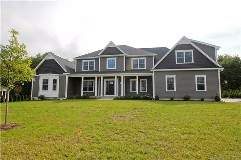 9 Lise Cir, Suffield, CT 06078