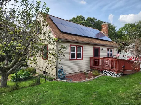114 Stoneycrest Dr, Meriden, CT 06450