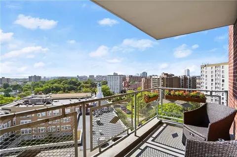 71 Strawberry Hill Ave #1110, Stamford, CT 06902