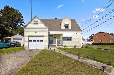 186 Arlington St, Bridgeport, CT 06606