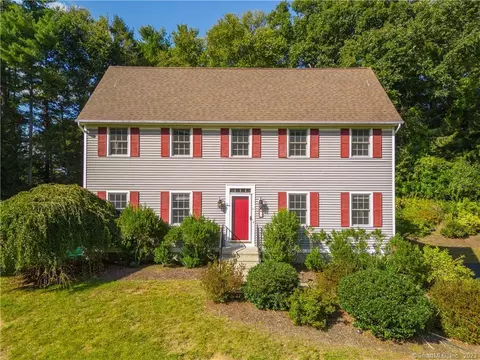 1 Miya Ln, Newtown, CT 06482