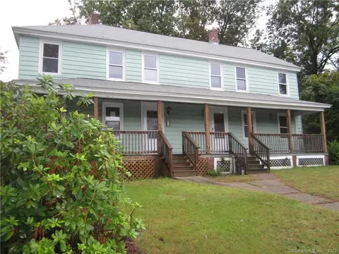54 Gallup St, Plainfield, CT 06374