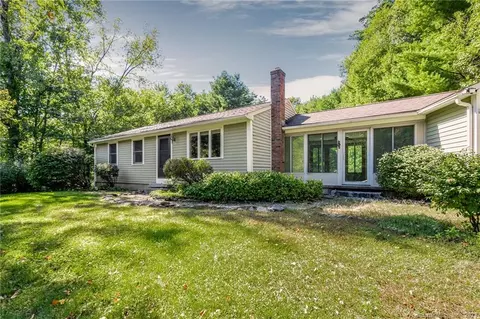 16 Laurel Ln, Stafford Springs, CT 06076