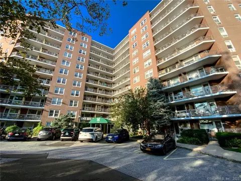 91 Strawberry Hill Ave #223, Stamford, CT 06902