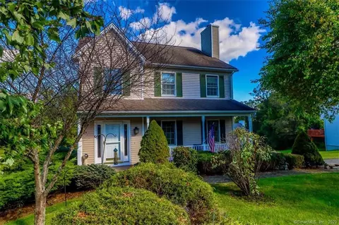 9 Christine Ln, New Milford, CT 06776