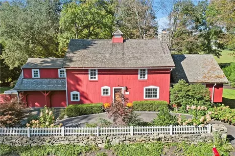 1446 Cross Hwy, Fairfield, CT 06824
