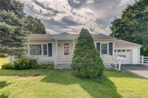 198 Evergreen Cir, Middletown, CT 06457