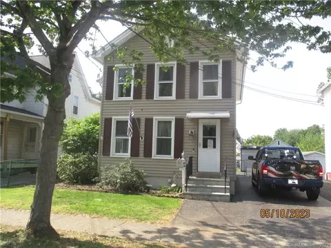 37 Wallace Row, Wallingford, CT 06492