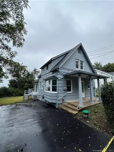 81 Benefit St, Waterbury, CT 06704