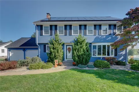 321 Hang Dog Ln, Wethersfield, CT 06109