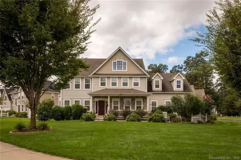 6 Breakwater Ln, Windsor, CT 06095