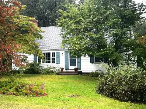 76 April Dr, Glastonbury, CT 06033