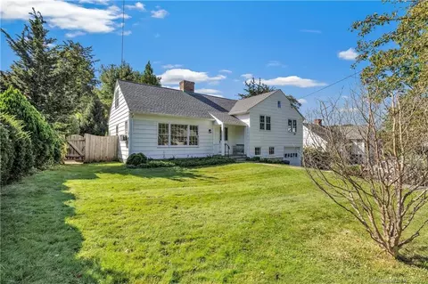 20 Bayside Ter, Greenwich, CT 06878