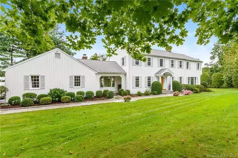 2 Hedge Row, Darien, CT 06820