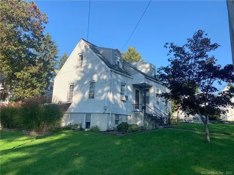 60 John St, East Haven, CT 06512