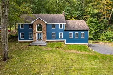 9 Timberline Rd, New Hartford, CT 06057