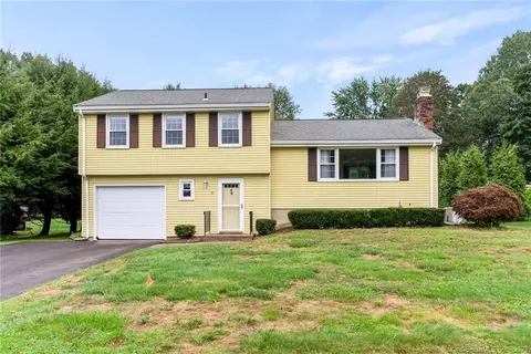 59 Opal Dr, Glastonbury, CT 06033