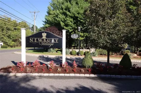12 Still Water Cir #12, Brookfield, CT 06804