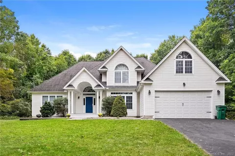 187 Duncaster Rd, Bloomfield, CT 06002