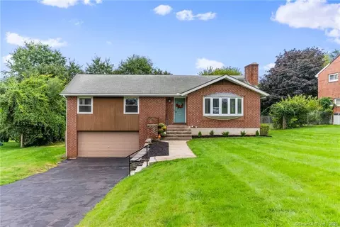 40 Kimball Rd, Wethersfield, CT 06109