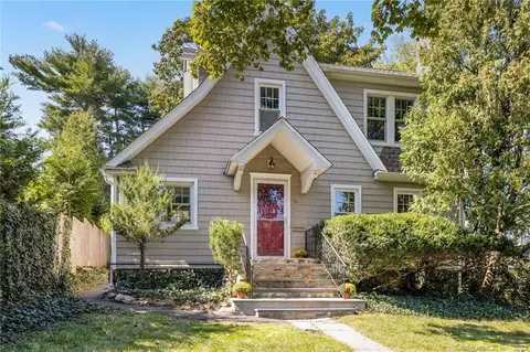 40 Bon Air Ave, Stamford, CT 06907