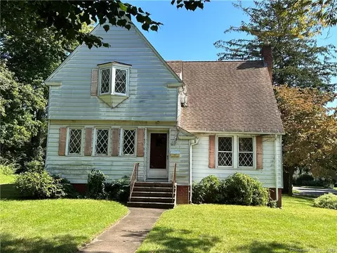364 S Main St, Wallingford, CT 06492