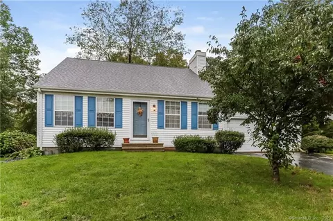 67 Timothy Dr, Middletown, CT 06457