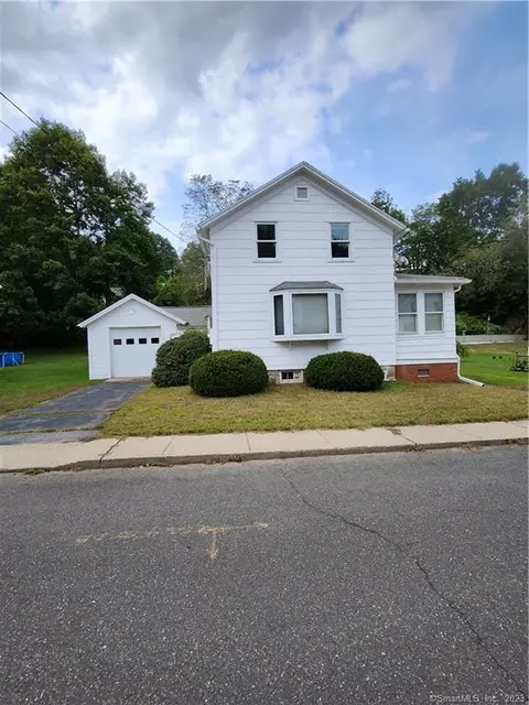 52 Meadow St, Thomaston, CT 06787