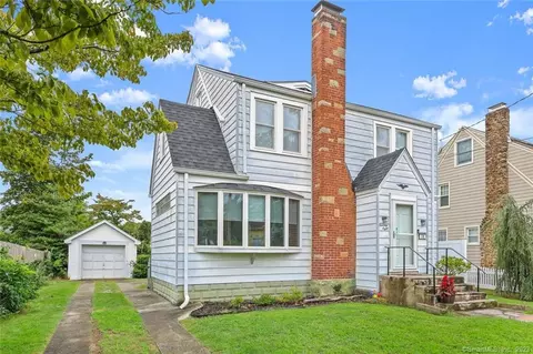 78 Baldwin St, West Haven, CT 06516