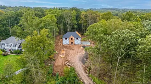 140 Chestnut Grv, Guilford, CT 06437