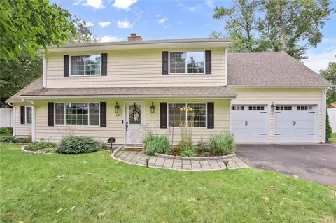 149 Long Hill Dr, Stamford, CT 06902