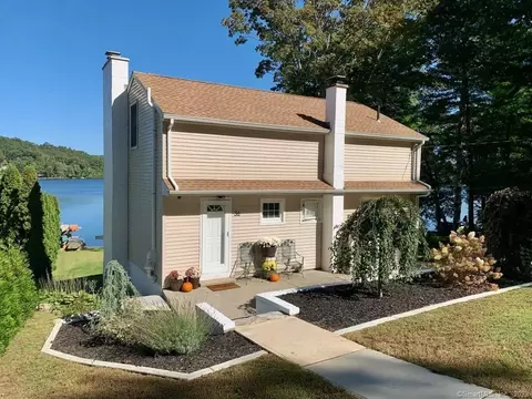 36 Smith Rd, Plainfield, CT 06354