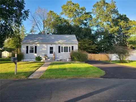 22 Wakeley St, Shelton, CT 06484