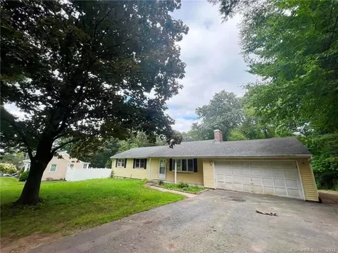 490 Foster St, South Windsor, CT 06074