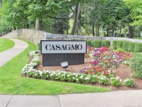 82 Lawson Ln #82, Ridgefield, CT 06877