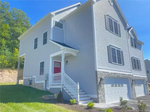 31 Woodside Dr, Tolland, CT 06084