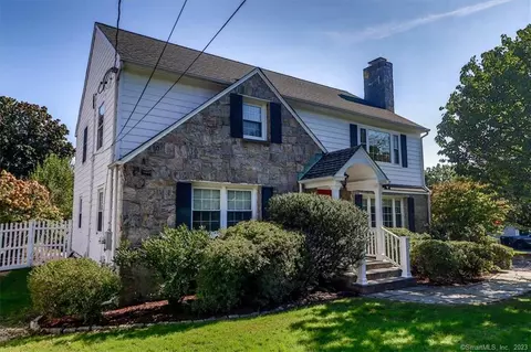 932 N Benson Rd, Fairfield, CT 06824